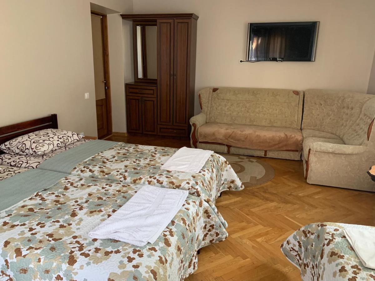 Villa Celebrity Kam'janec'-Podil's'kyj Esterno foto