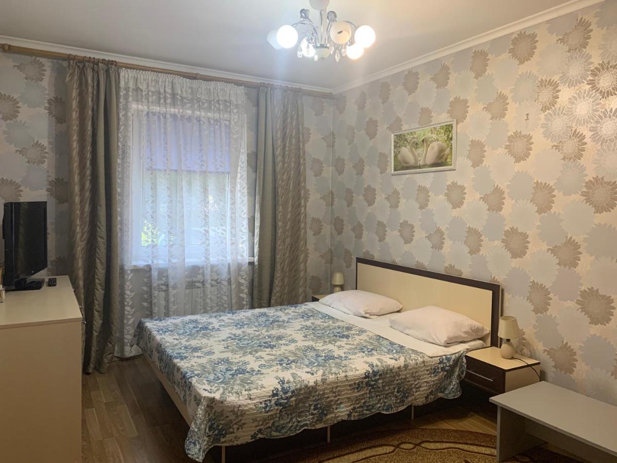 Villa Celebrity Kam'janec'-Podil's'kyj Esterno foto