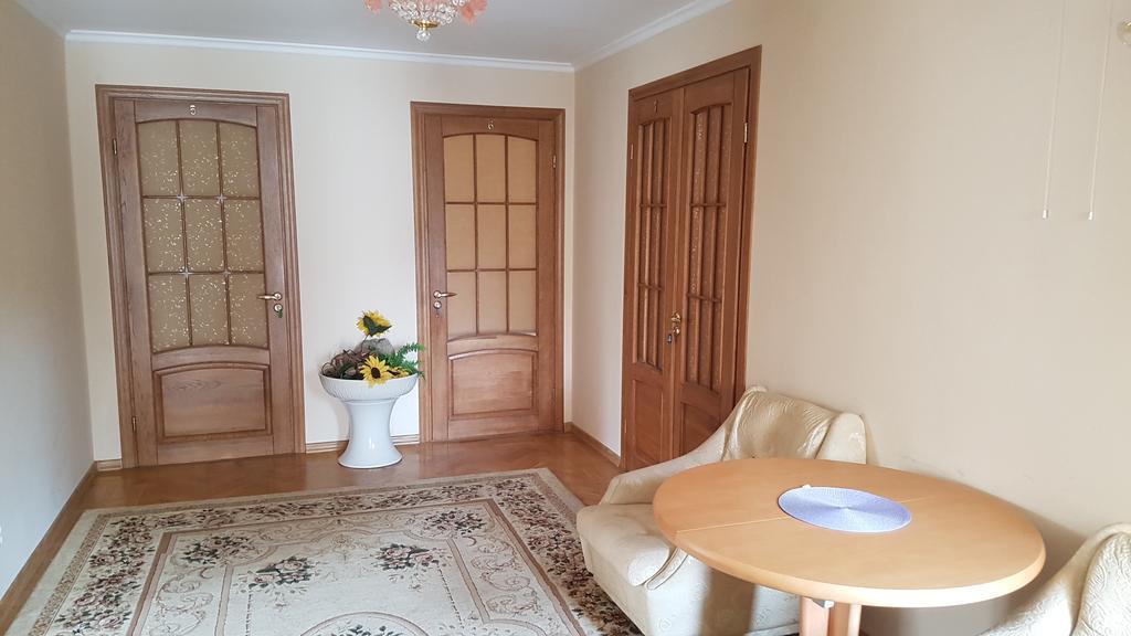 Villa Celebrity Kam'janec'-Podil's'kyj Esterno foto